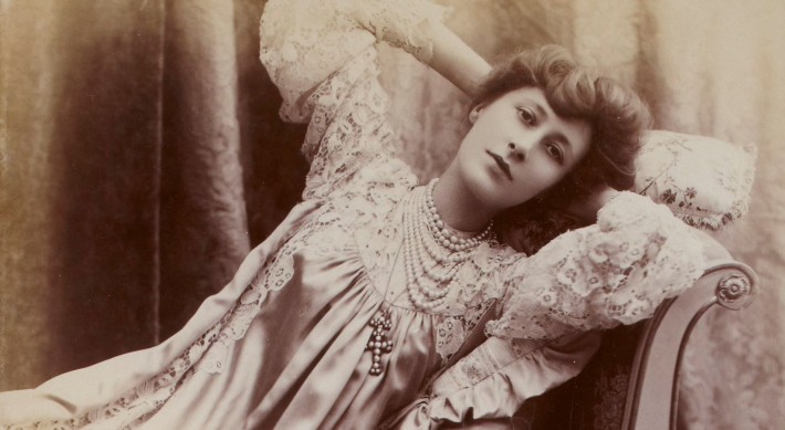 Photographie de Liane de Pougy par Reutlinger