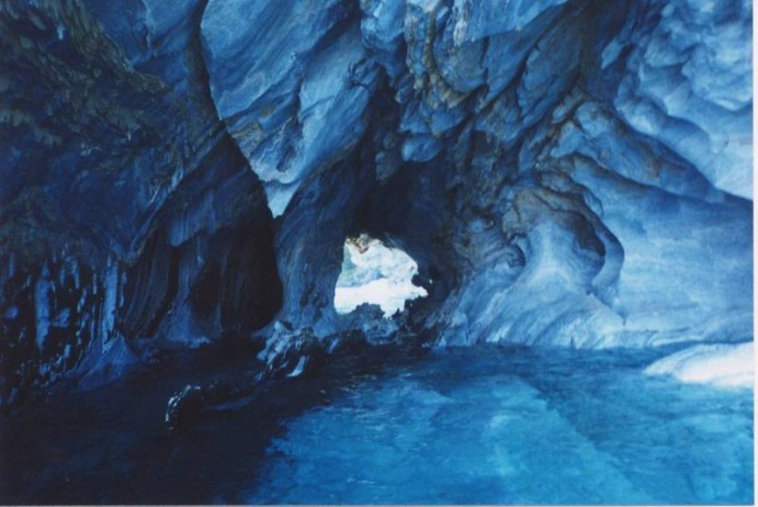 patagonie-chilienne-carretera-austral-grotte-marbre-002