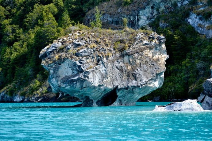 patagonie-chilienne-carretera-austral-grotte-marbre-005